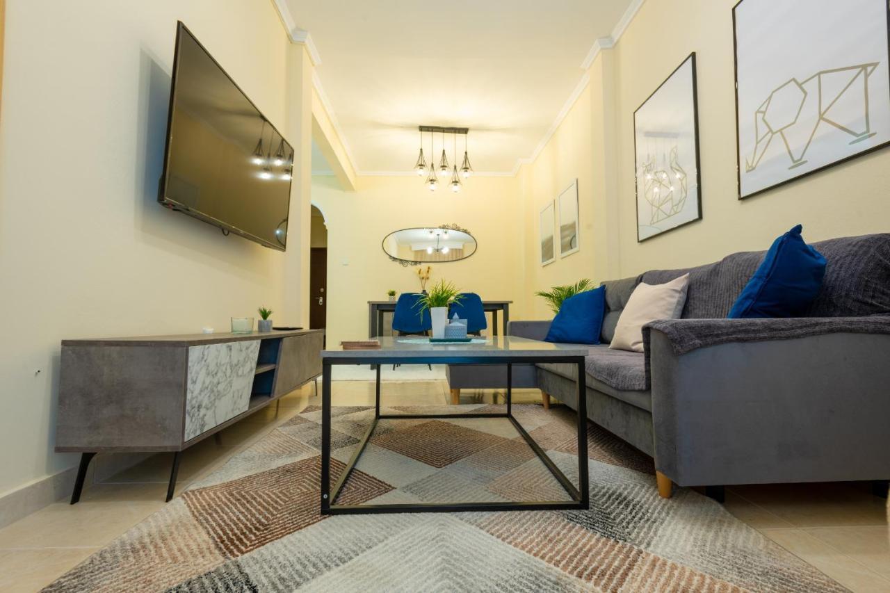 Niovi, Stylish Near The Waterfront Appartement *